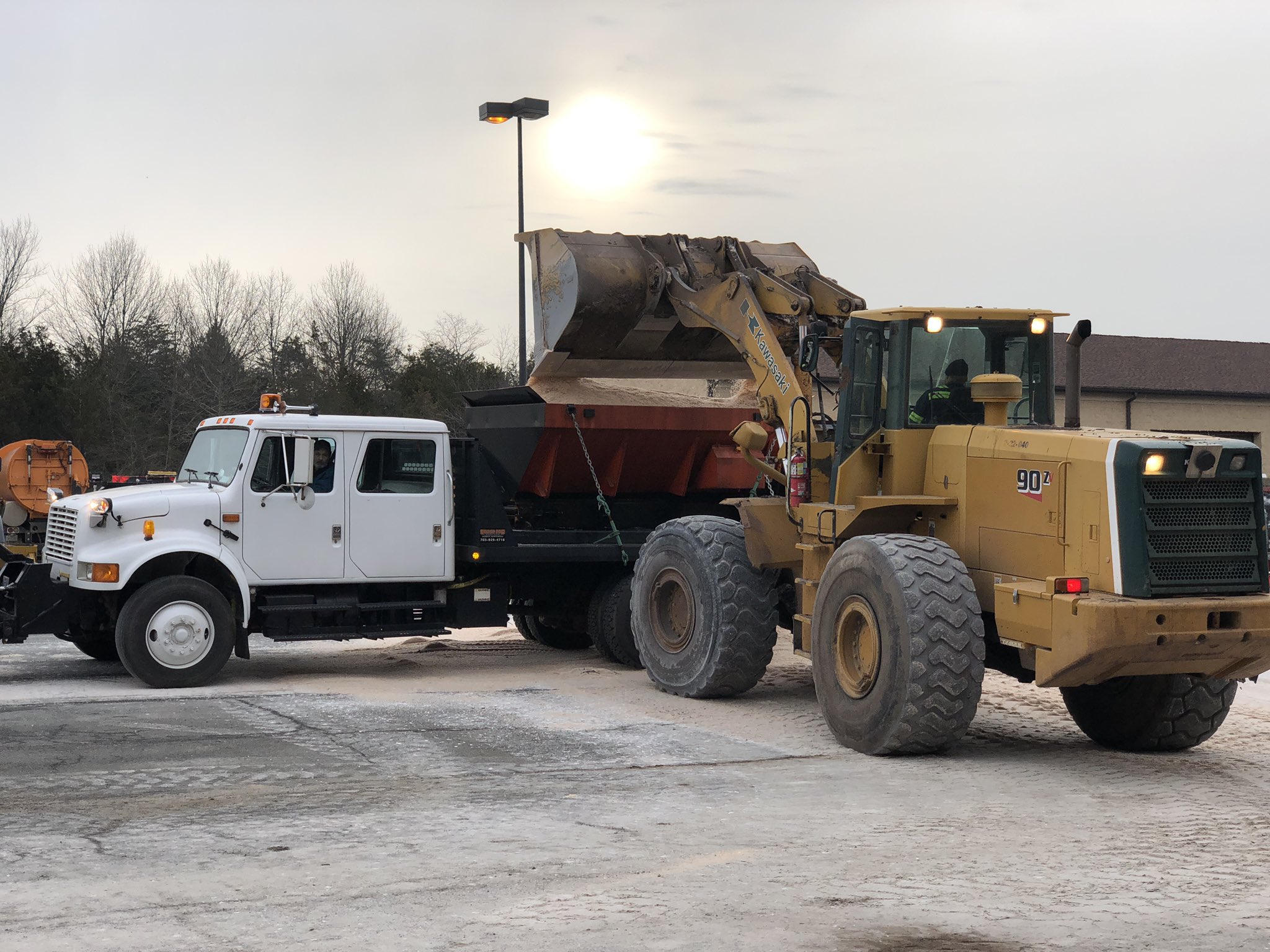 Trucks loaded in Chantilly